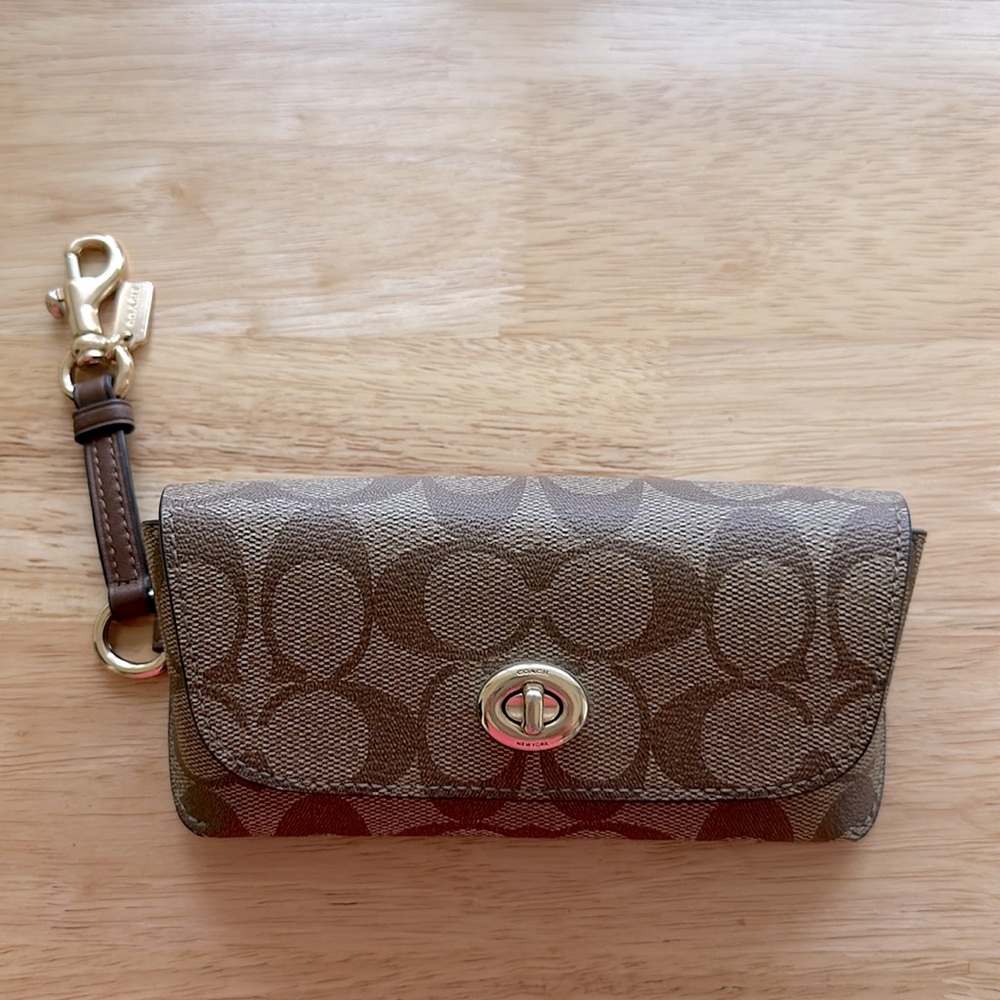 NWOT Coach Sunglasses Holder